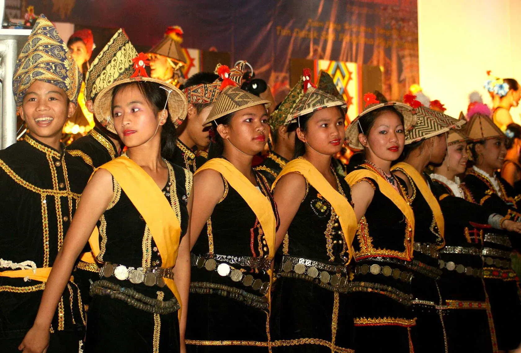 Tarian Sumazau: Lambang Falsafah Etnik Kadazandusun Di Masa Silam