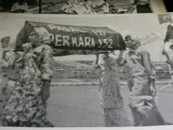 Keranda 152 Bahasa Melayu